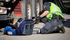 Durch eine Polizeikontrolle bei der Schmuggelfahrt kamen die Ermittlungen ins Rollen. ...