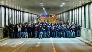 Die Fans auf dem Weg ins Stadion