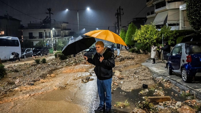 Der Zivilschutz rief die Einwohnerinnen und Einwohner auf, möglichst zu Hause zu bleiben.