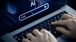 In Rechtsfragen greifen Chatbots oft auf veraltete Gesetzestexte zurück. Finger weg!