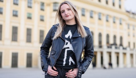 Julias Steen tritt gegen elf weitere Musiker und Bands an, wer gewinnt, vertritt Österreich.