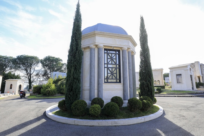 Die elegante letzte Ruhestätte von Valentino Garavani