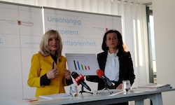 Die Direktorin des Vorarlberger Landesrechnungshofs, Brigitte Eggler-Bargehr, und ihre ...