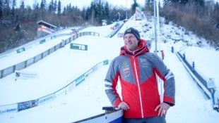 In Schwarzach lernte Bernhard Gruber das Skispringen – heute trainiert er dort den Nachwuchs.