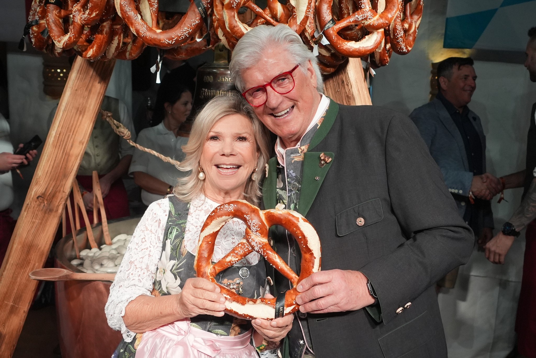 ... ebenso wenig wie die Schlagerstars Marianne und Michael – ...