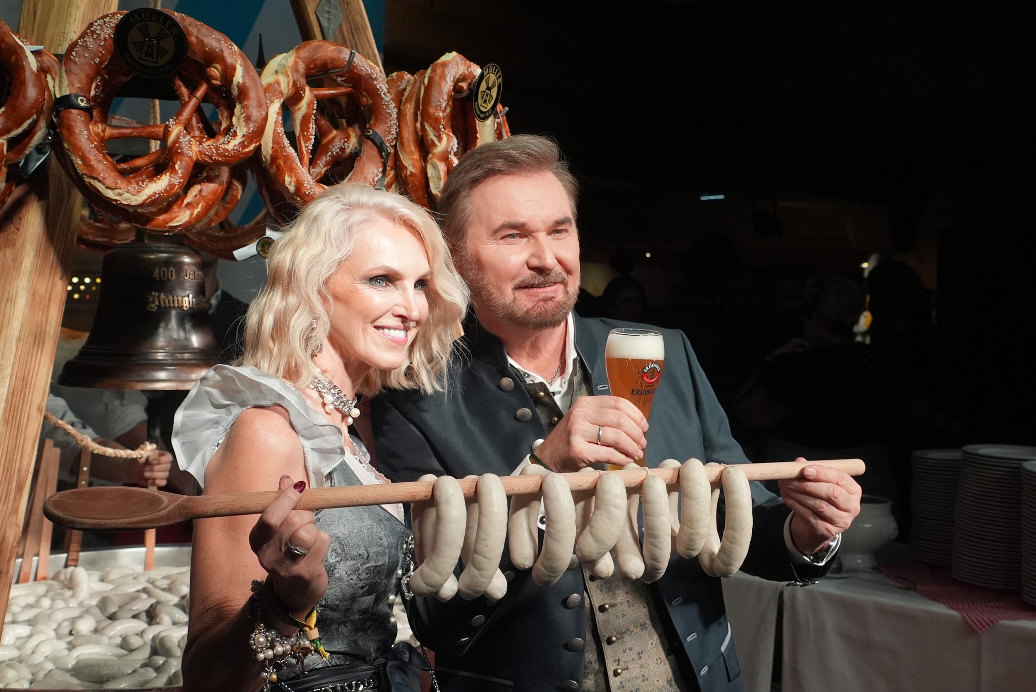 ... und auch Nik P. und seine Karin schauten beim Stanglwirt vorbei.