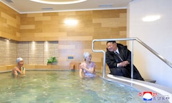 Kim Jong Un inspiziert ein neues Thermalresort im Staatsfernsehen.