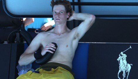Jannik Sinner bekam massive körperliche Probleme.