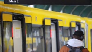 Zu einem folgenschweren Unfall kam es in einem U-Bahnhof in Berlin. (Symbolbild)