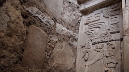 Kulturministerin Claudia Curiel sprach von einer „außergewöhnlichen Entdeckung“, weil das Grab ...