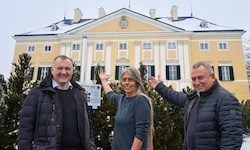 Historiker Günter Fuhrmann, Vizebürgermeisterin Sabina Doria und Bürgermeister Berhard ...