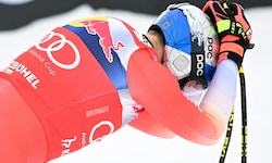 Marco Odermatt muss sich in der Kitzbühel-Abfahrt erneut geschlagen geben. 