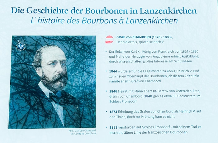 Interessante Schautafeln zur Geschichte der Französischen Bourbonen führen bereits seit zwölf ...