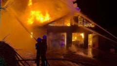 In Unterweißenbach brannte dieses Nebengebäude ab