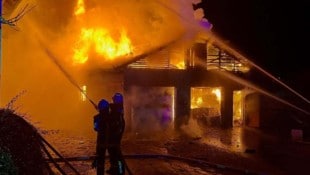 In Unterweißenbach brannte dieses Nebengebäude ab