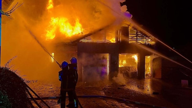 In Unterweißenbach brannte dieses Nebengebäude ab