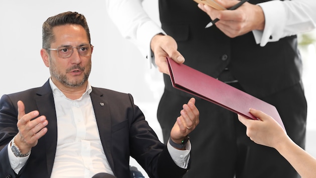 Alois Rainer richtet auch einen Appell an den Finanzminister.