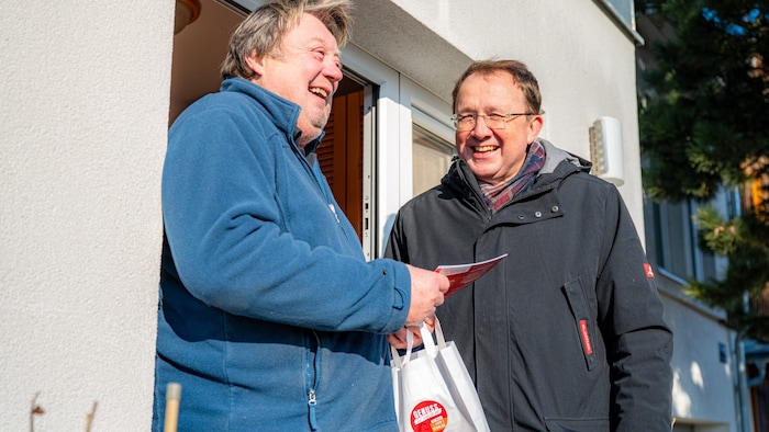 Die SPÖ brachte neben ihren Ideen auch reichlich Erbeermarmelade an den Mann.