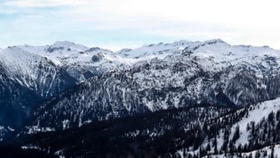 Der Windpark mit 13 Turbinen soll auf dem Hochplateau Windsfeld zwischen Pongau und Lungau ...