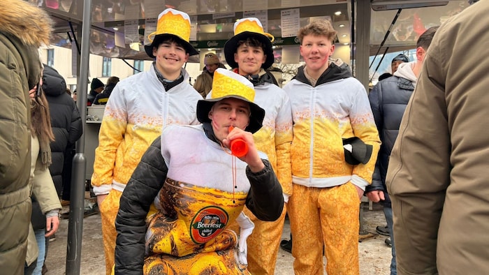 „Leider gab es heute einen falschen Sieg“, meint Simon Springl (vorne), der noch „g’scheid in ...