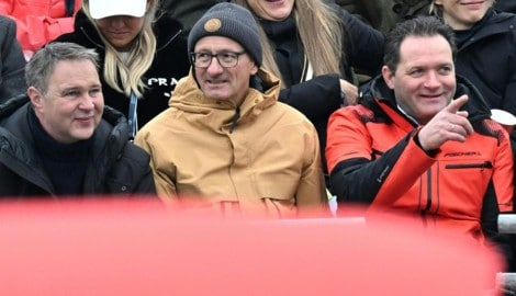 Babler (li.) und Totschnig (re.) mit Landeshauptmann Mattle beim Hahnenkammrennen – die ...