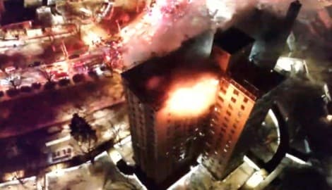 Das Feuer in New York brach nach einer Gasexplosion aus.