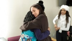 Herzogin Meghan überraschte die „Cookie Queens“ des gleichnamigen Dokumentarfilms beim Sundance ...