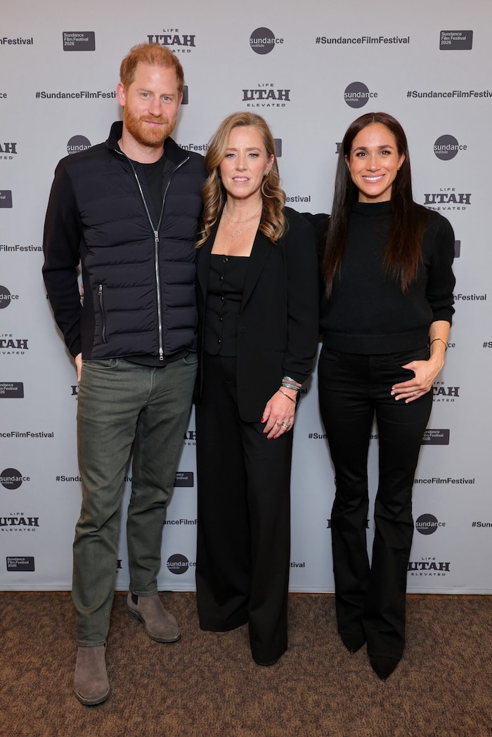 Prinz Harry und Herzogin Meghan posierten beim Sundance Film Festival mit Robert Redfords ...