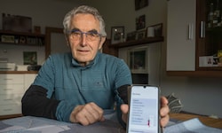 Der 77-jährige Herbert Piber will am modernen Leben teilhaben, dennoch fällt es ihm und seinen ...