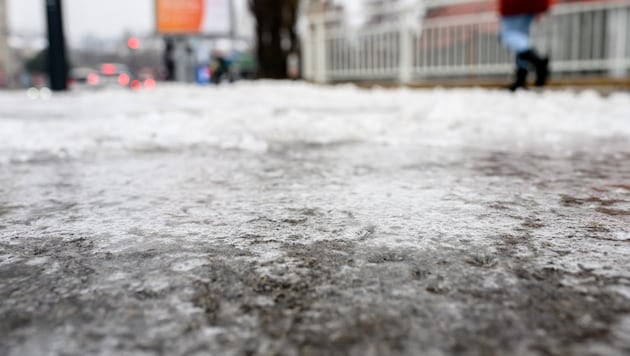 Zur Wochenmitte steigt wieder die Glatteisgefahr.