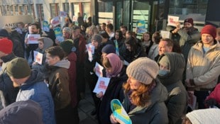 Seit Monaten warnt der Betriebsrat vor Einsparungen. Jetzt schlagen die Mitarbeiter des API ...