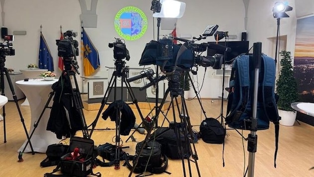 So viele Kameras wie am Wahlsonntag werden für den Livestream der Gemeinderatssitzungen nicht ...