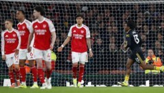 Arsenal lässt im Titelkampf Federn.