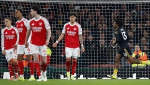 Arsenal lässt im Titelkampf Federn.