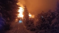 Die Zufahrt zum Brand war für die Feuerwehrleute nur schwer möglich.