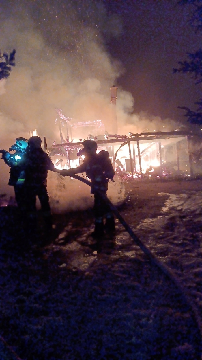 Schwierige Löscharbeiten für die Feuerwehren.