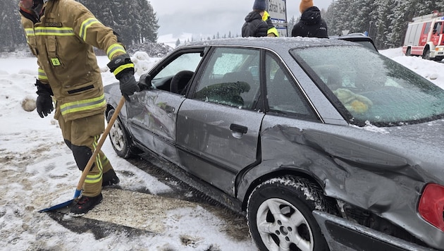 Beide Unfallautos mussten abgeschleppt werden
