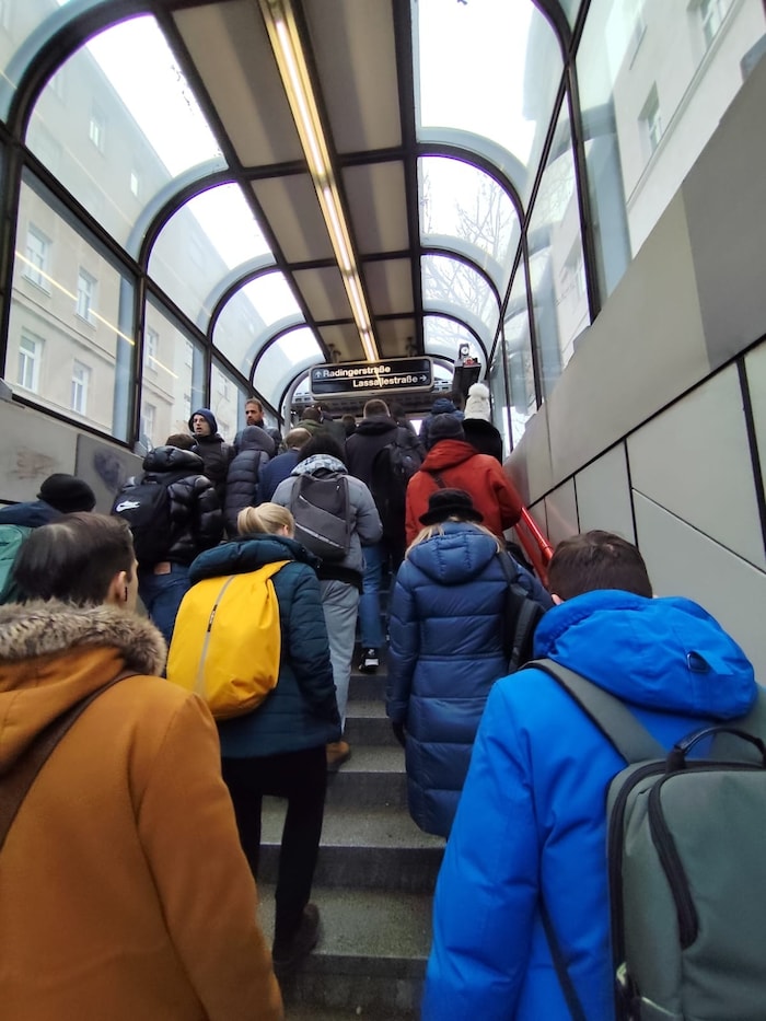 Fahrgäste mussten im Zuge der Störung auf andere U-Bahn-Linien ausweichen.