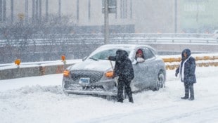 In den USA sind derzeit rund 190 Millionen Menschen von einem Wintersturm betroffen.