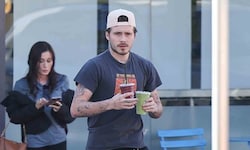 Verlage sollen gerade Angebote für Brooklyn Beckhams Geschichte, also seine Wahrheit, abgeben. ...