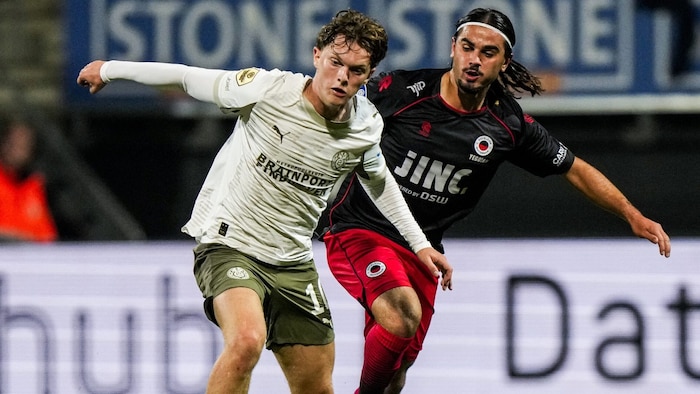 Paul Wanner (left) in the PSV Eindhoven jersey