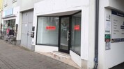 Leere Geschäftslokale wie dieses hier findet man in Mattersburg zuhauf.