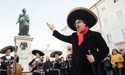 Rolando Villazón bei seiner mittlerweile traditionellen mexikanischen Geburtstags-Serenade für ...