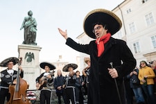 Rolando Villazón bei seiner mittlerweile traditionellen mexikanischen Geburtstags-Serenade für ...