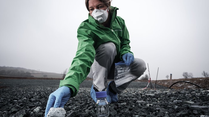 Experten von Greenpeace deckten den Asbest-Skandal im Burgenland auf.