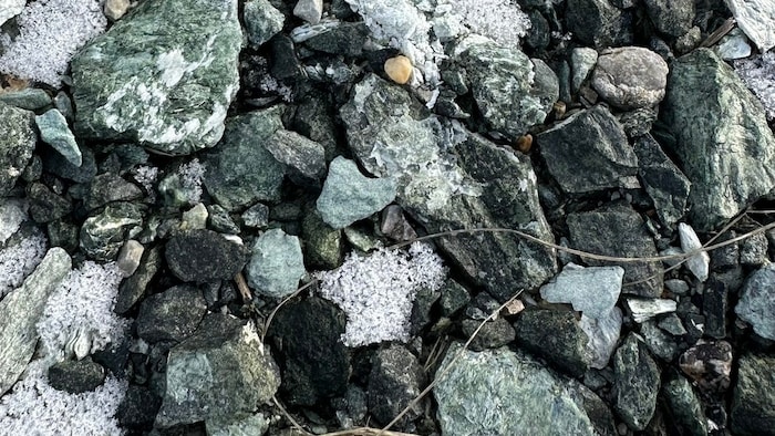 Vier Steinbrüche wurden wegen asbestbelastetem Material gesperrt.