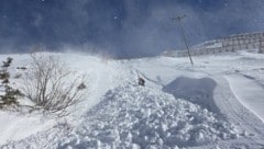 Die Helfer suchten den Snowboarder umsonst.