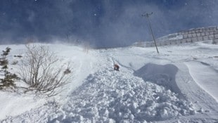 Die Helfer suchten den Snowboarder umsonst.