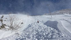 Die Helfer suchten den Snowboarder umsonst.