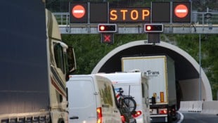 Die gesamte Tunnelkette Werfen musste gesperrt werden. 
